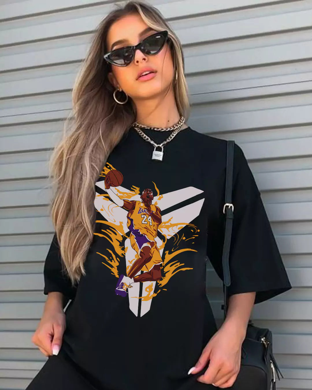 Black Mamba Oversized T-Shirt